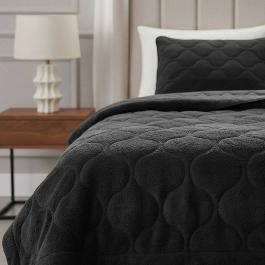 Lazy Dekbed Teddy Zwart 200 x 200 Met Luxe Kussenslopen