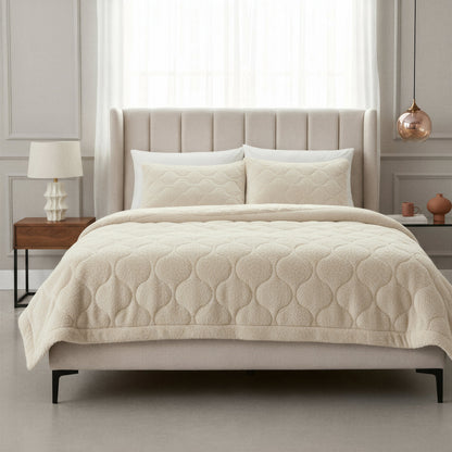 Lazy Dekbed Teddy Beige 240 x 200 Met Luxe Kussenslopen